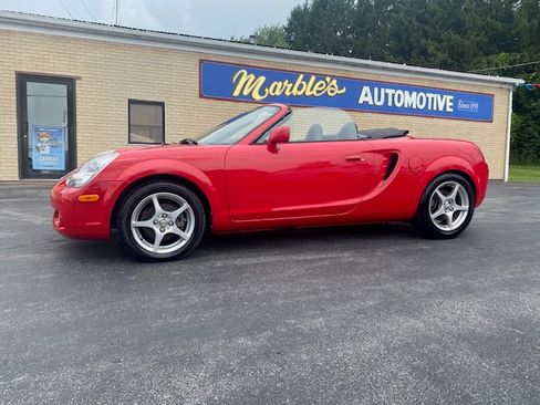 Used 2003 Toyota MR2 Spyder UNAVAIL RWD image 17