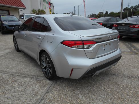 Used 2021 Toyota Corolla SE Sedan w/ Premium Package FWD image 5