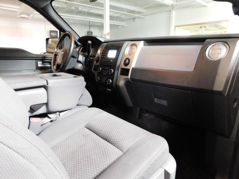 Used 2014 Ford F150 XLT image 16