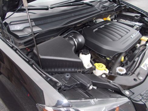 Used 2018 Dodge Grand Caravan GT FWD image 12