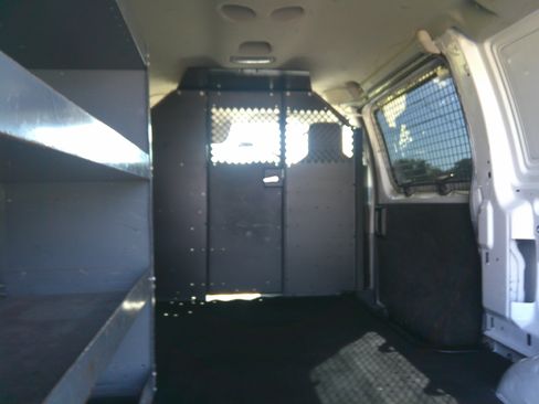 Used 2012 Ford E-250 and Econoline 250 image 14