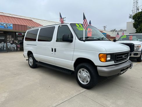 Used 2007 Ford E-350 and Econoline 350 XL image 3