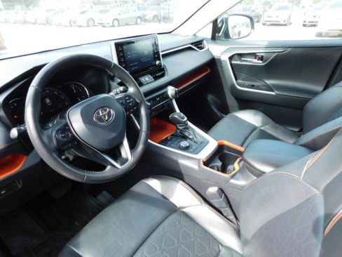 Used 2021 Toyota RAV4 Adventure image 9