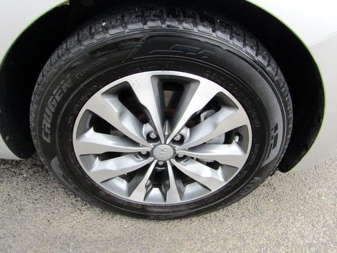 Used 2016 Kia Sedona SX FWD image 12