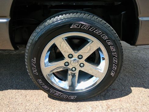 Used 2004 Dodge Ram 1500 Truck SLT image 22