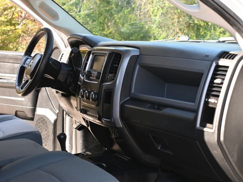 Used 2015 RAM 2500 Tradesman image 26