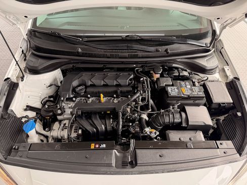 Used 2022 Hyundai Accent SEL image 16