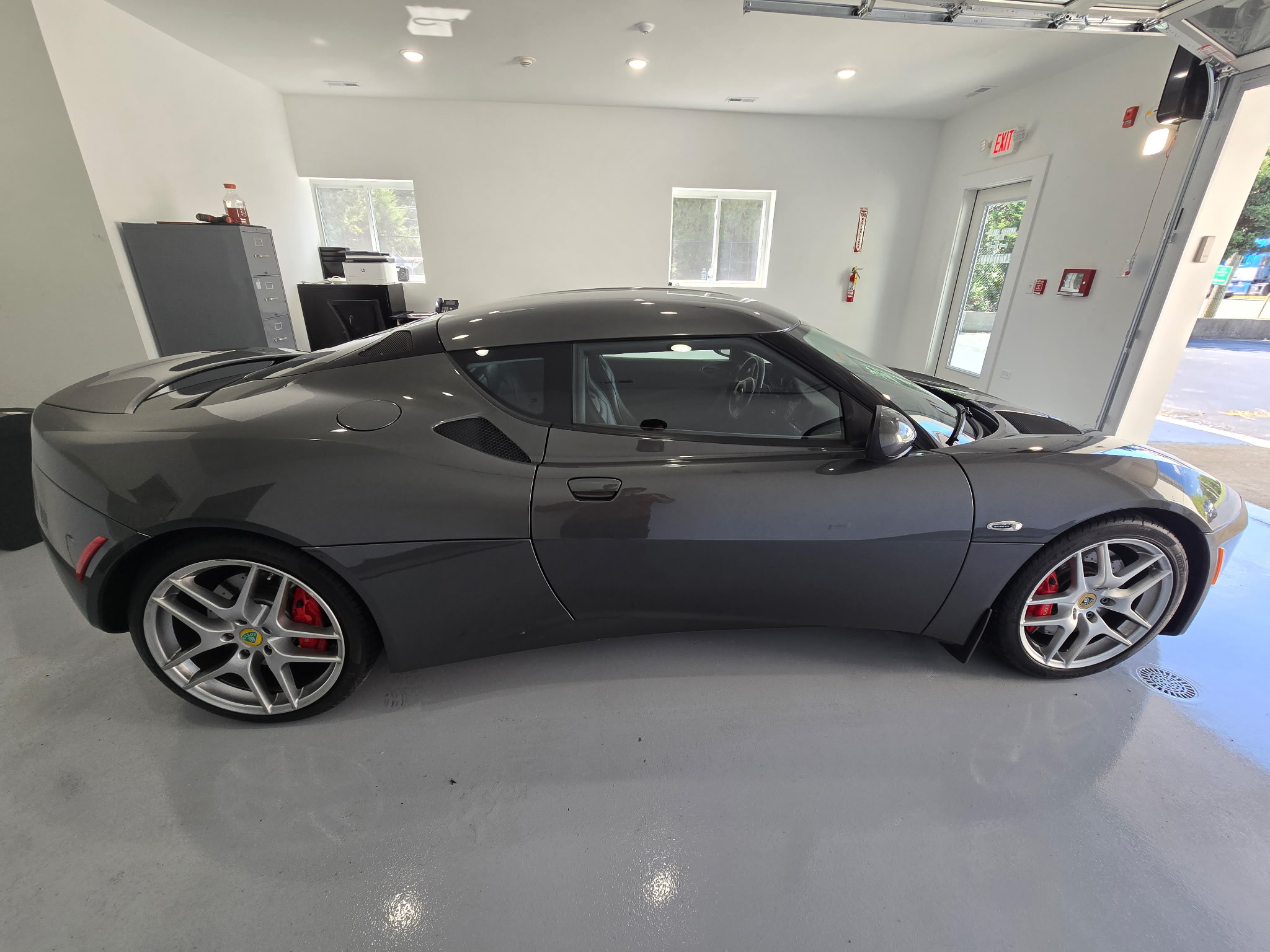 Used 2014 Lotus Evora 2+2 RWD image 2