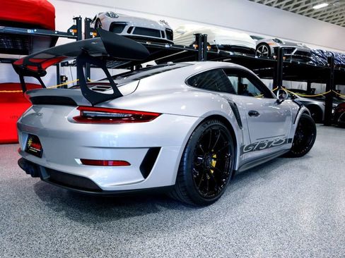 Used 2019 Porsche 911 GT3 RS RWD image 11