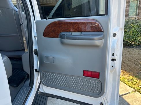 Used 2002 Ford F350 Lariat image 21