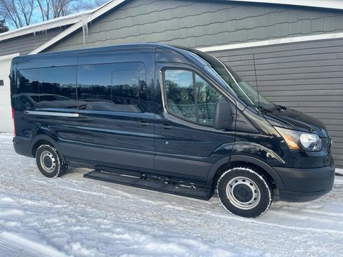 Used 2019 Ford Transit 350 XL image 7
