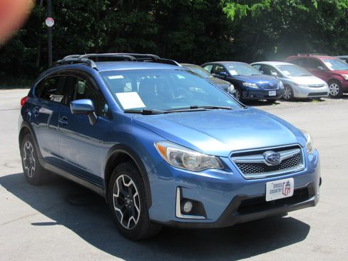 Used 2016 Subaru Crosstrek 2.0i Premium AWD/4WD image 10