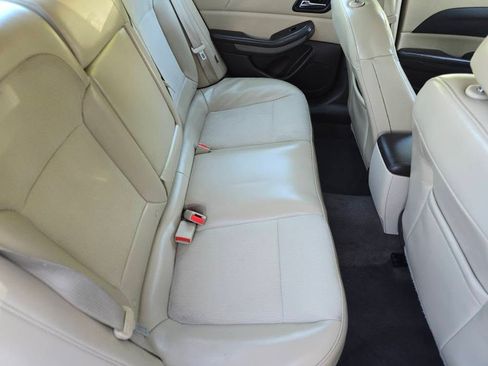Used 2014 Chevrolet Malibu LT image 21