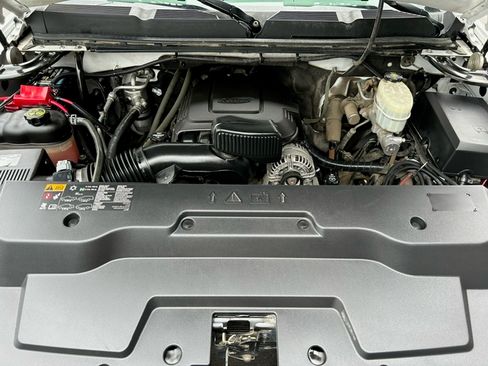 Used 2013 Chevrolet Silverado 3500 W/T image 17