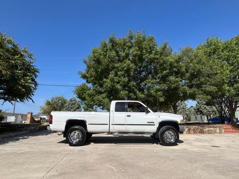 Used 1999 Dodge Ram 2500 Truck 4x4 Quad Cab image 12