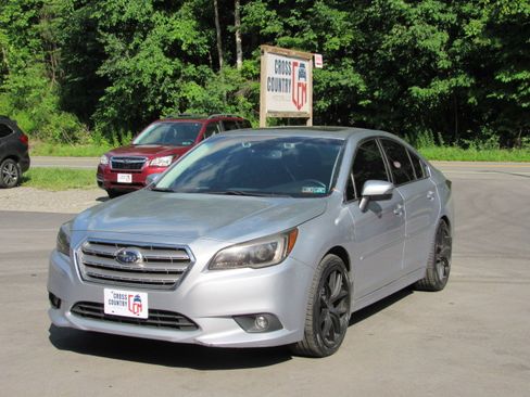 Used 2016 Subaru Legacy 2.5i Limited AWD/4WD image 1