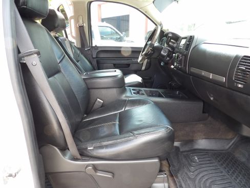 Used 2010 Chevrolet Silverado 2500 4x4 Crew Cab LT image 16