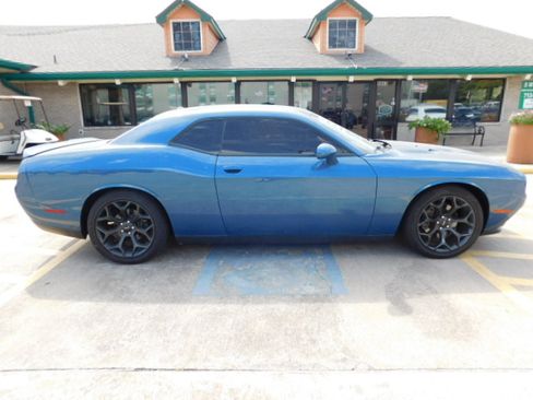 Used 2020 Dodge Challenger GT image 10