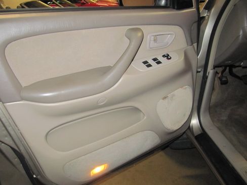 Used 2006 Toyota Tundra 4x4 Double Cab SR5 image 13