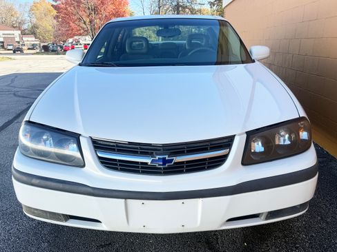 Used 2001 Chevrolet Impala LS image 2