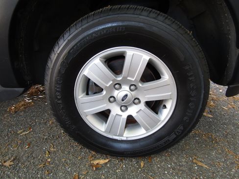 Used 2007 Ford Explorer XLT image 20