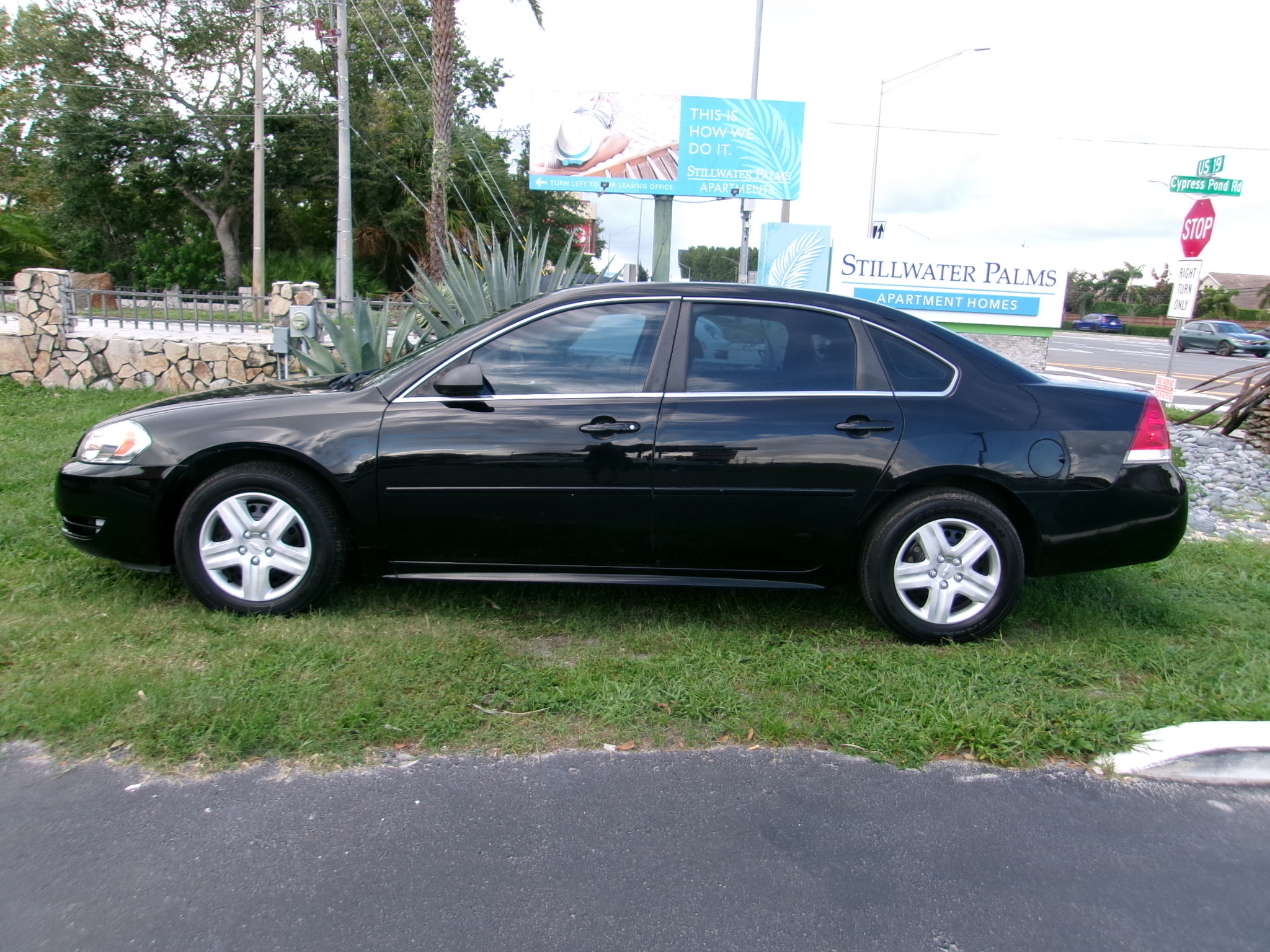 Used 2011 Chevrolet Impala LS w/ 1FL FWD image 2