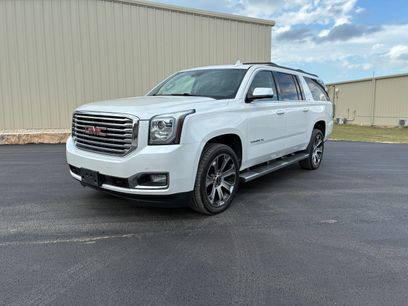 Used 2019 GMC Yukon XL 2WD SLT
