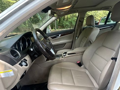 Used 2013 Mercedes-Benz C 300 4MATIC Sedan image 19