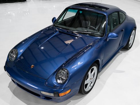 Used 1998 Porsche 911 Carrera S image 21