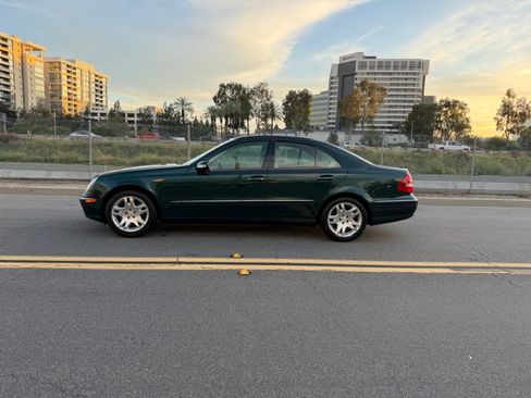 Used 2003 Mercedes-Benz E 500 image 2