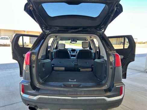 Used 2017 GMC Terrain SLE image 7