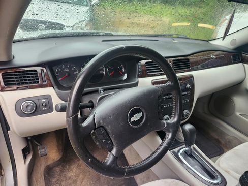 Used 2012 Chevrolet Impala LT image 6