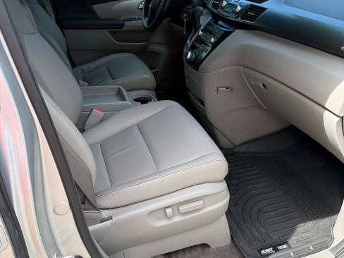 Used 2012 Honda Odyssey Touring image 9