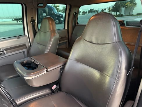 Used 2009 Ford F250 XL image 69