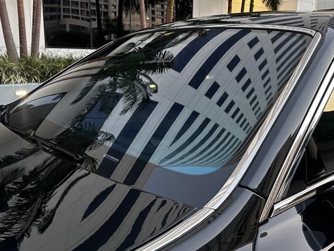 Used 2021 Rolls-Royce Phantom image 48