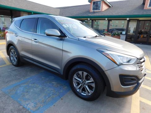 Used 2015 Hyundai Santa Fe Sport image 2