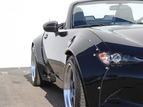 Used 2016 MAZDA MX-5 Miata Club image 16