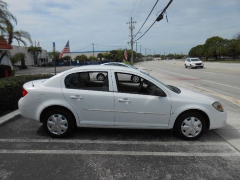 Used 2009 Chevrolet Cobalt LS Sedan FWD image 6