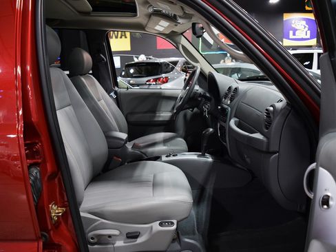 Used 2007 Jeep Liberty Limited image 21