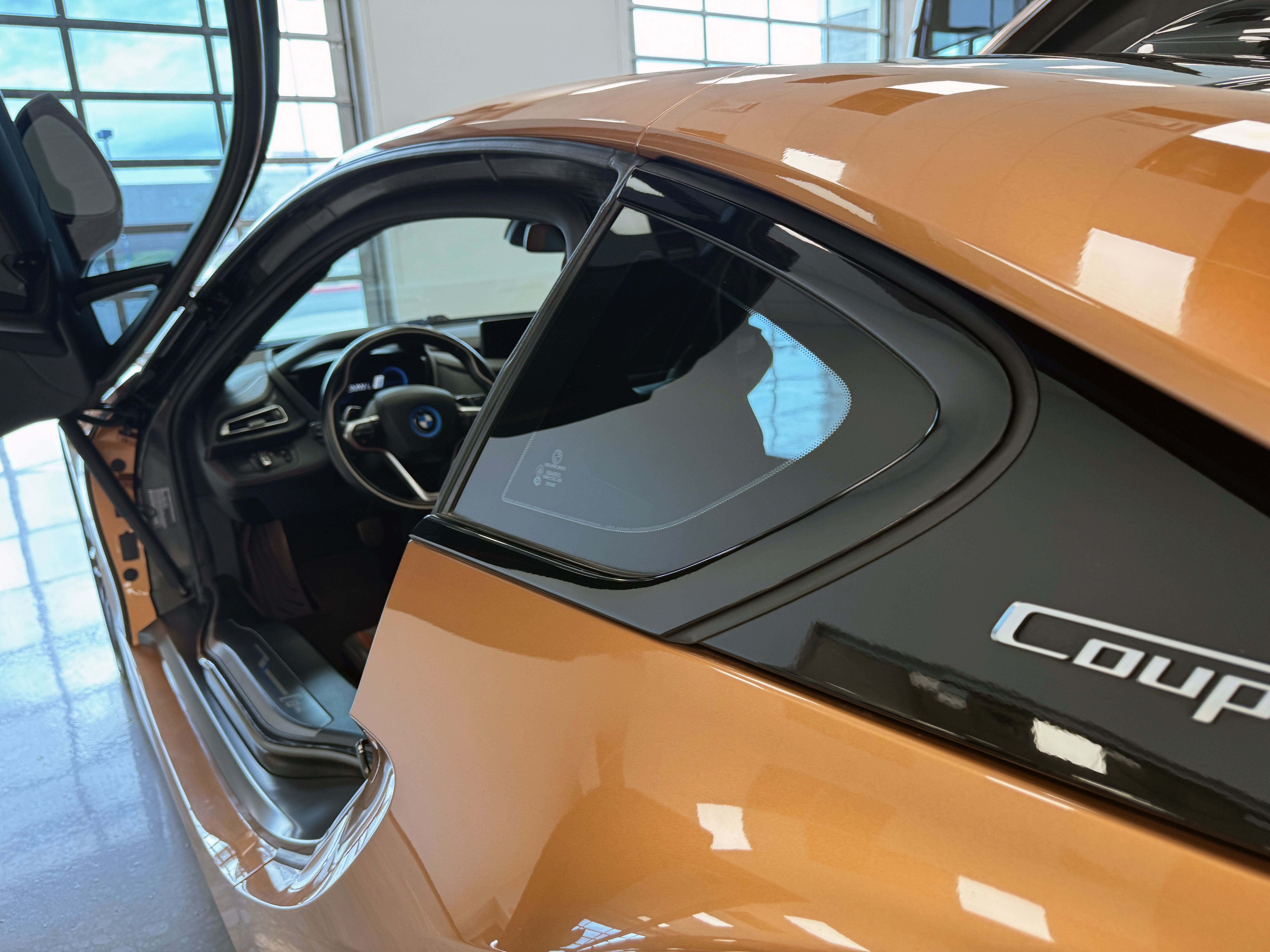 Used 2019 BMW i8 Coupe AWD/4WD image 21