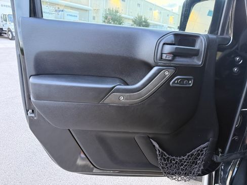 Used 2015 Jeep Wrangler 4WD Unlimited Sport image 73