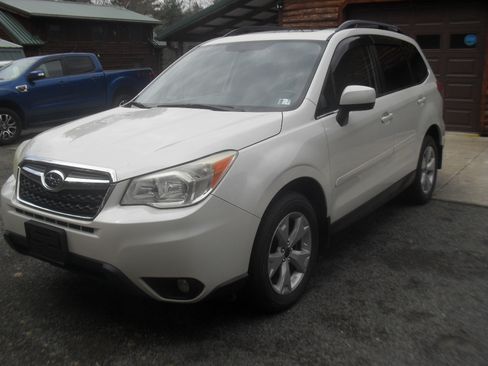 Used 2015 Subaru Forester 2.5i Limited image 1
