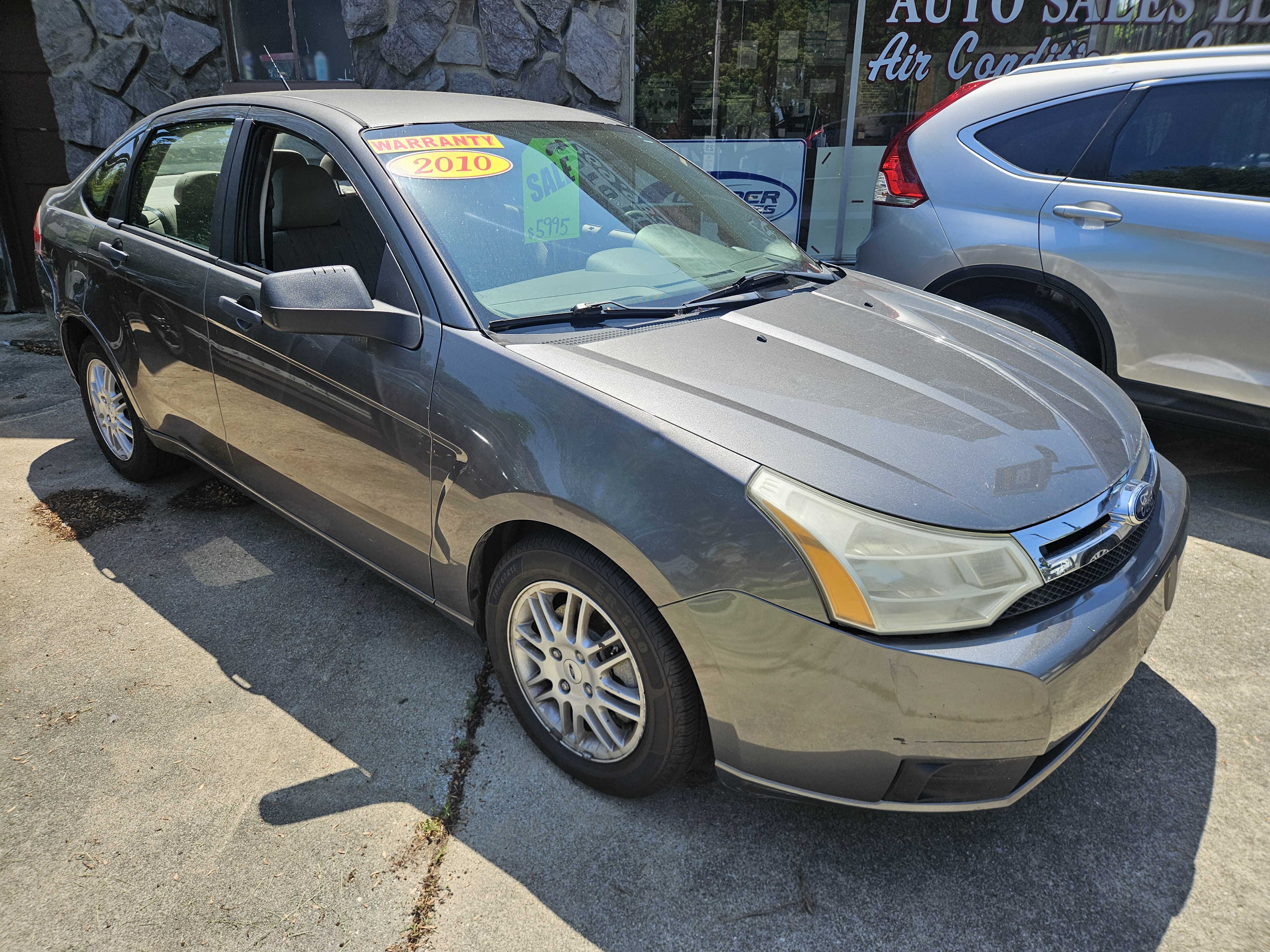 Used 2010 Ford Focus SE Sedan FWD image 3