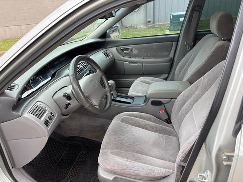 Used 2001 Toyota Avalon XL FWD image 3