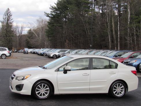 Used 2014 Subaru Impreza 2.0i Premium image 3