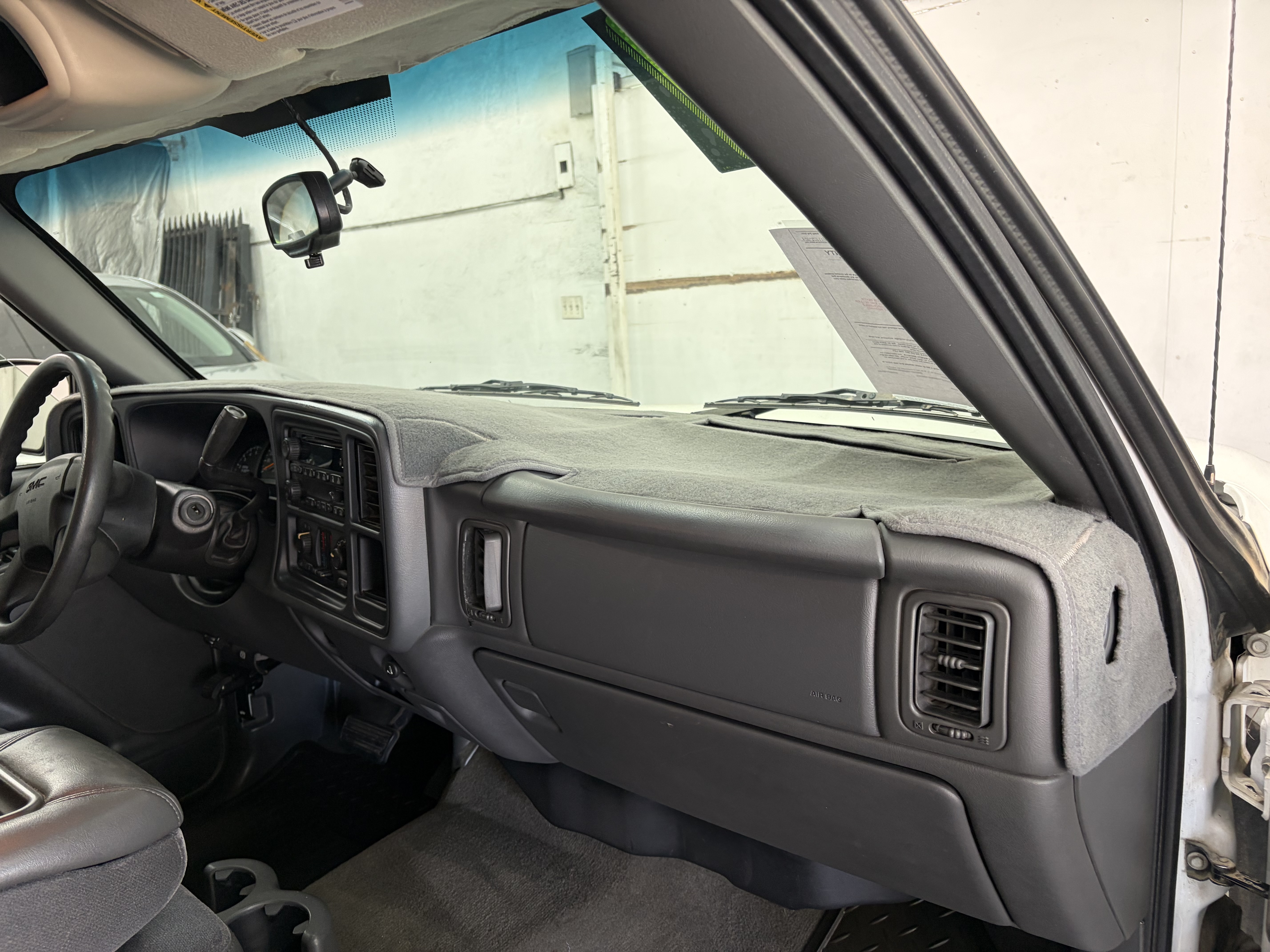 Used 2007 GMC Sierra 1500 2WD Crew Cab image 13