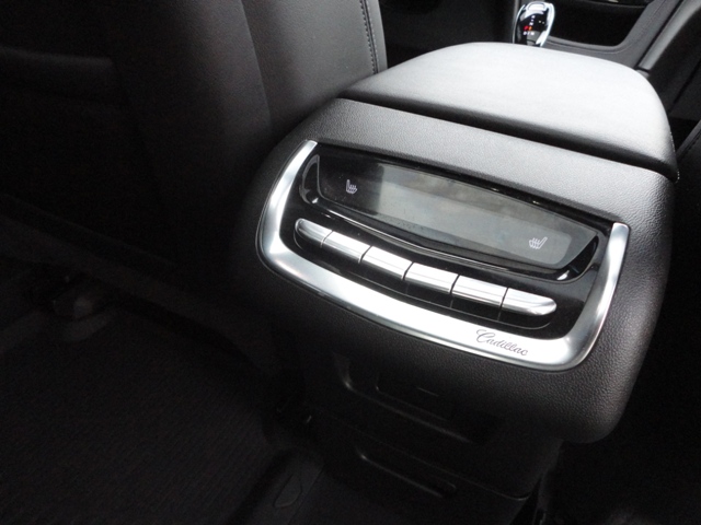 Used 2022 Cadillac XT6 AWD Premium Luxury image 26