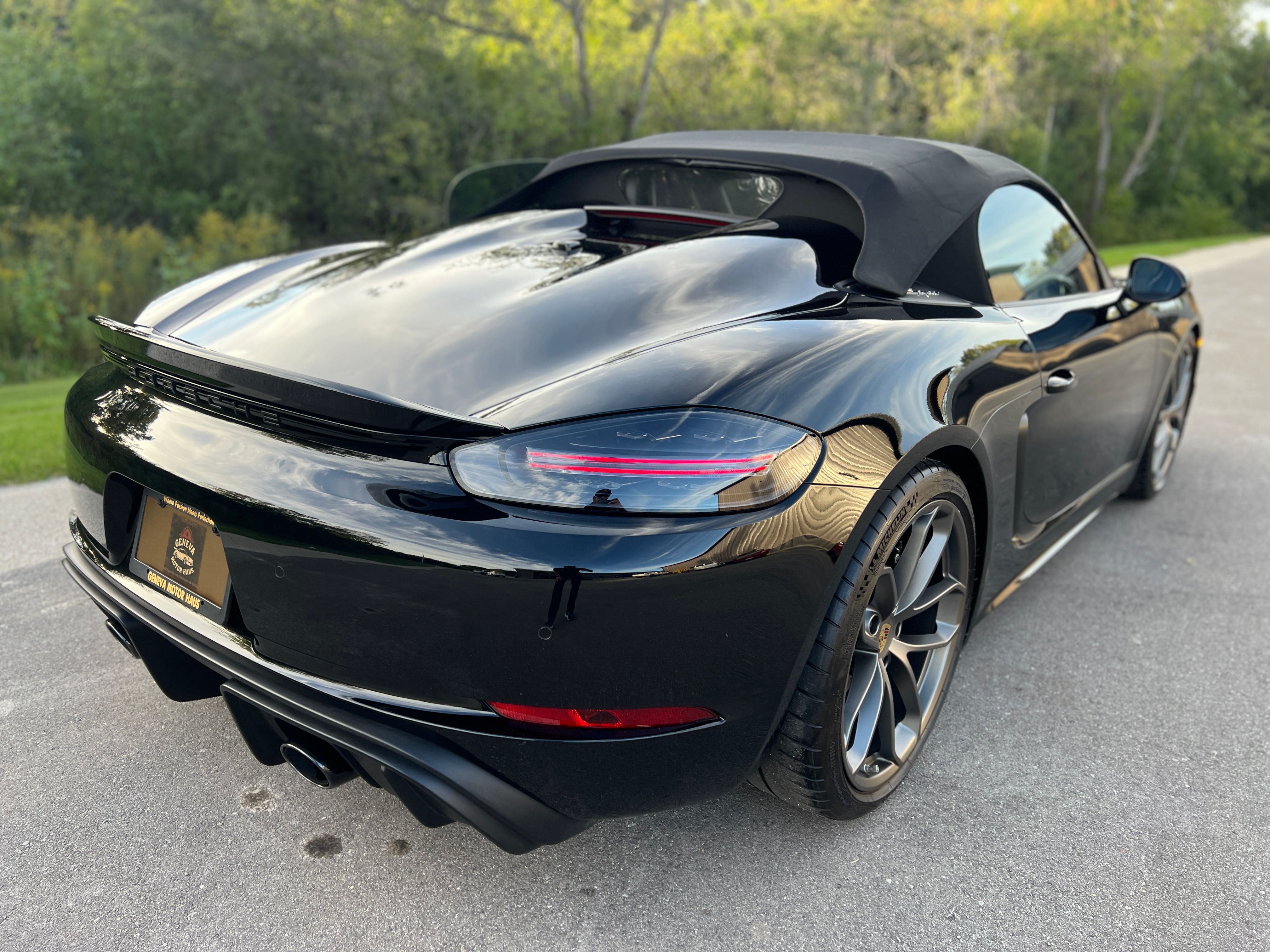 Used 2021 Porsche 718 Boxster Spyder RWD image 9