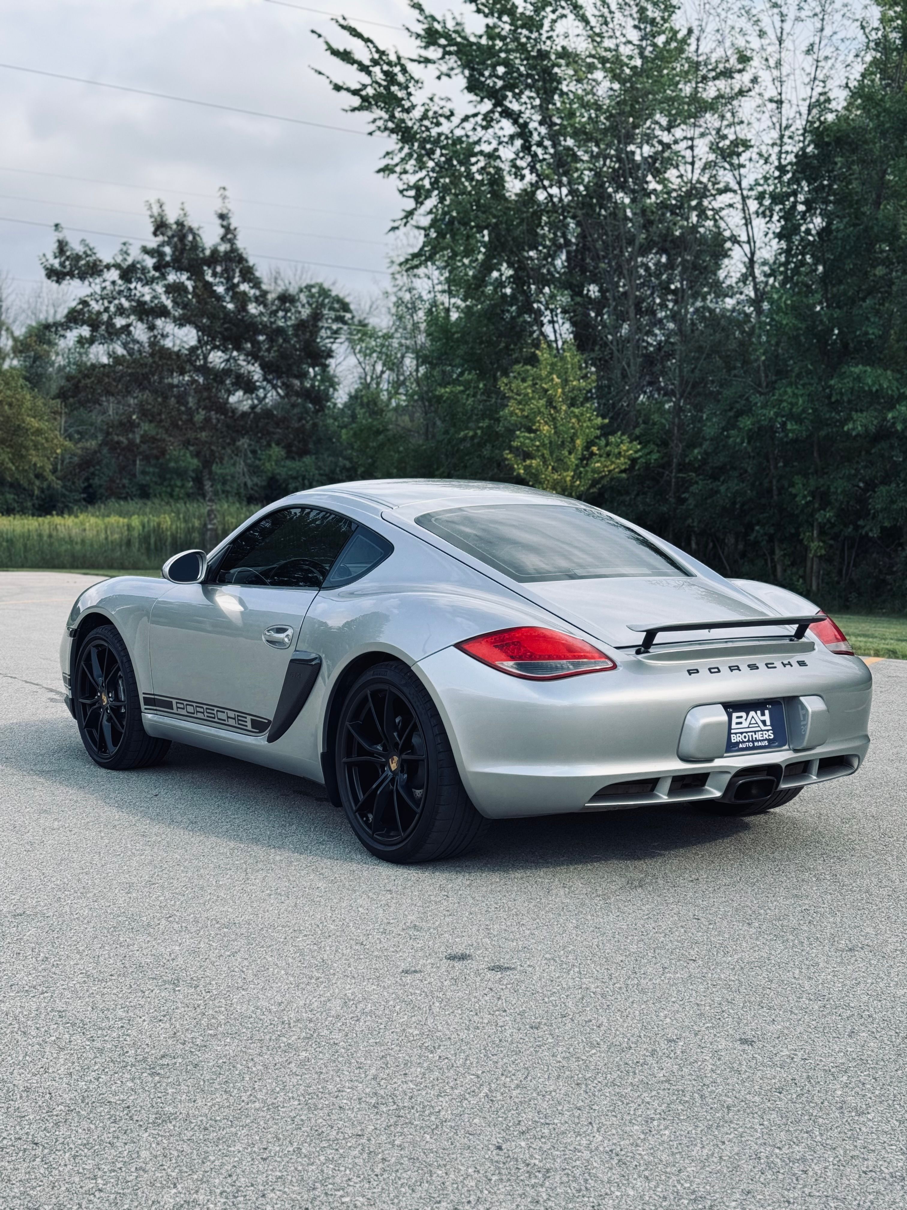 Used 2011 Porsche Cayman UNAVAIL RWD image 5