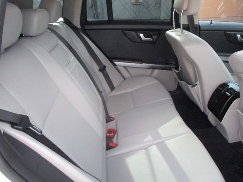 Used 2014 Mercedes-Benz GLK 350 4MATIC w/ Sport Package image 8
